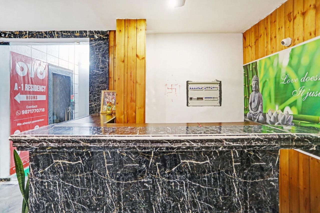 Oyo 81641 Collection O Hotel A1 Residency Új-Delhi Kültér fotó