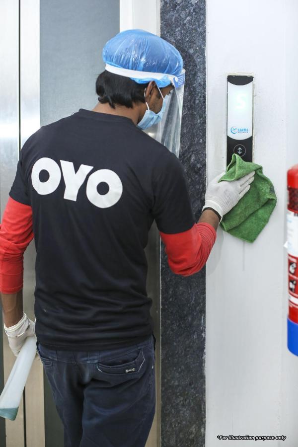 Oyo 81641 Collection O Hotel A1 Residency Új-Delhi Kültér fotó
