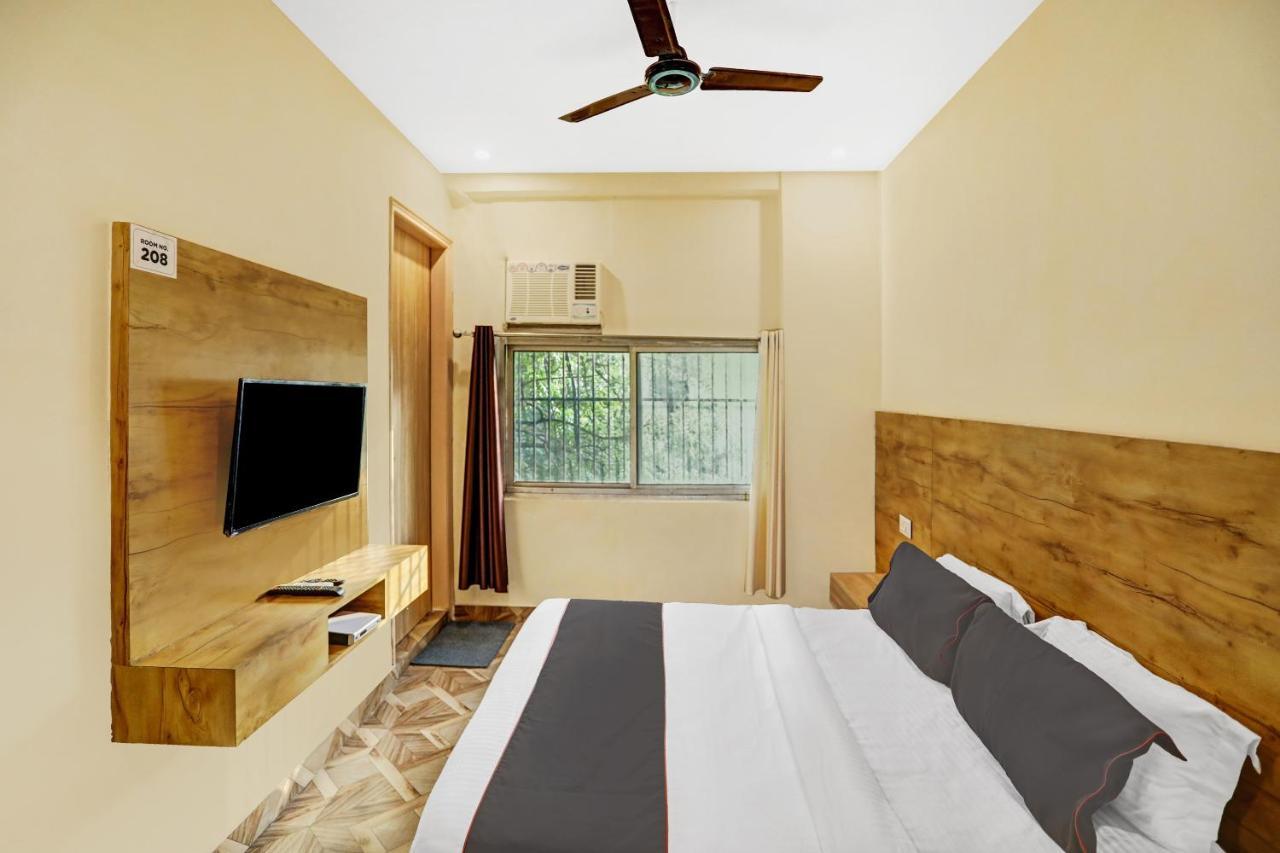 Oyo 81641 Collection O Hotel A1 Residency Új-Delhi Kültér fotó
